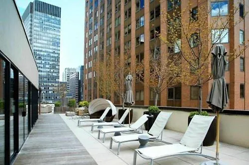 Wall Street Apartment- Near World Trade Center, Ferry, South Street Seaport 뉴욕 0*,  미국