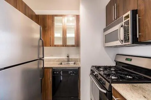 Wall Street Apartment- Near World Trade Center, Ferry, South Street Seaport 뉴욕 아파트